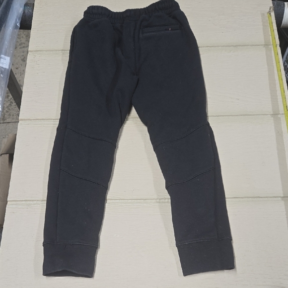 Jordan Black and Red Sweatpants Tapered Fit - Picture 9 of 9